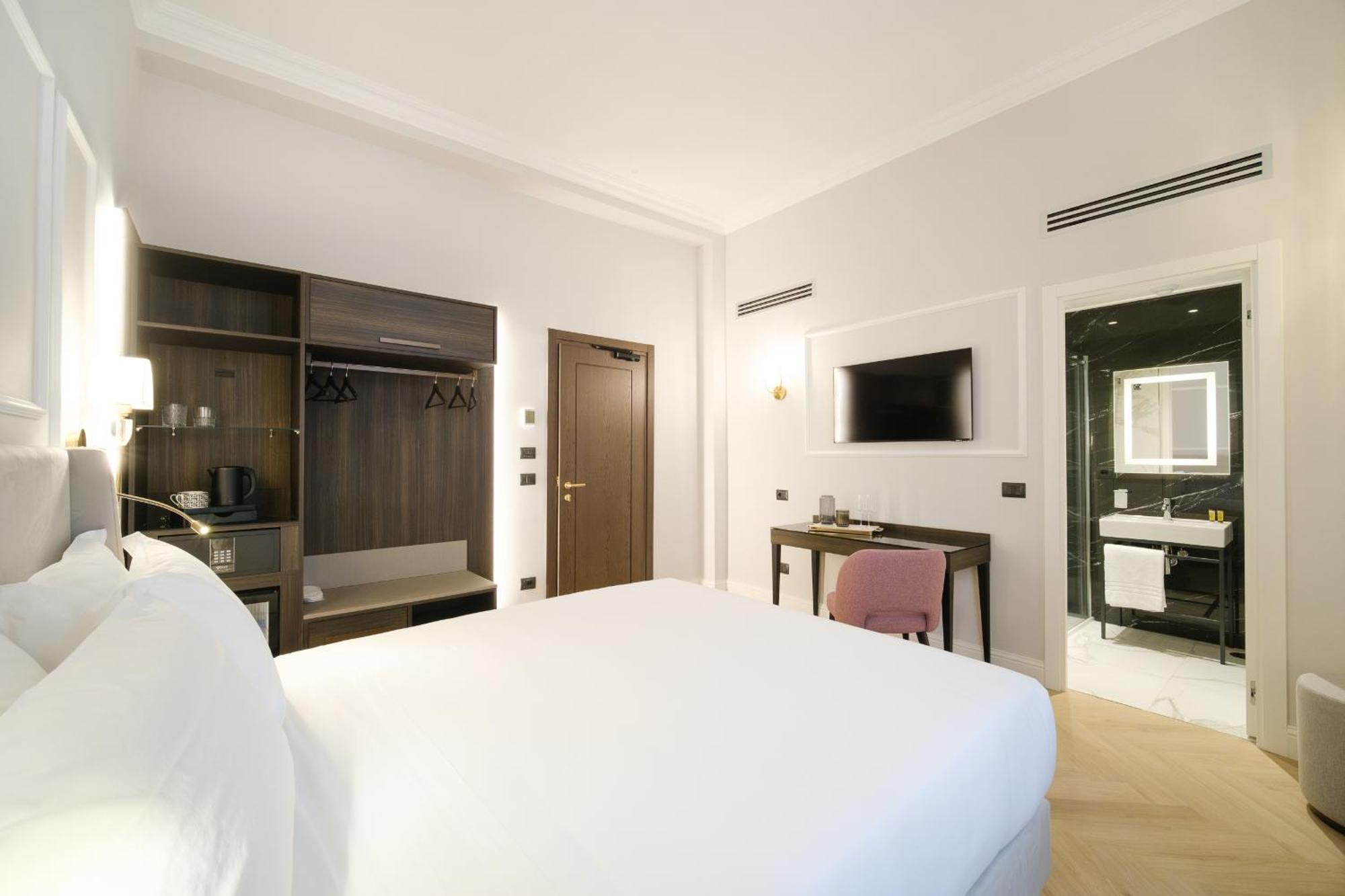 Hotel Bh Rom